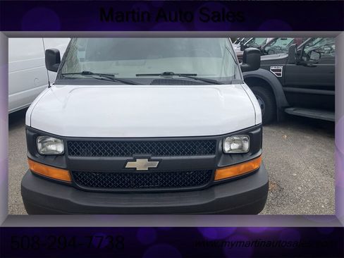 Used 2012 Chevrolet Express 2500 image 4
