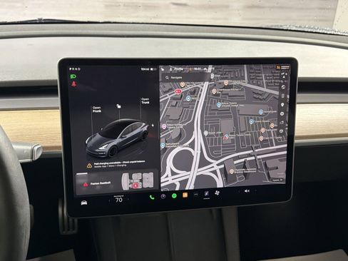 Used 2023 Tesla Model 3 Performance image 20