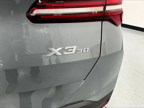 Used 2025 BMW X3 xDrive30i w/ Premium Package image 41