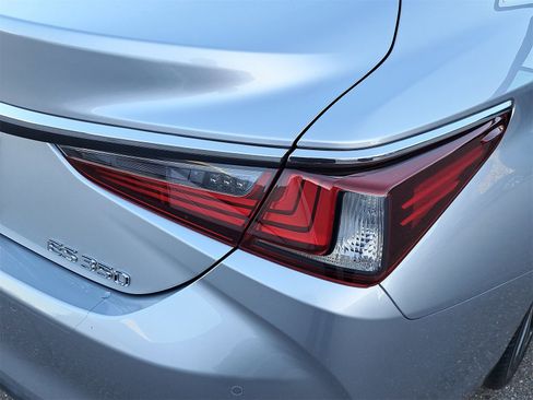 Used 2023 Lexus ES 350 w/ Premium Package image 37