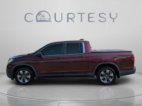 Used 2017 Honda Ridgeline RTL-T image 4