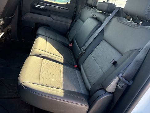 Used 2022 Chevrolet Silverado 1500 ZR2 w/ Technology Package image 26