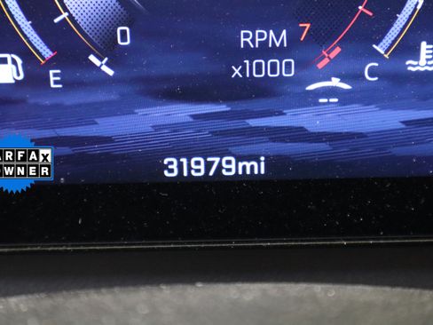 Used 2025 Chevrolet Traverse LT w/ Driver Confidence Package FWD image 19
