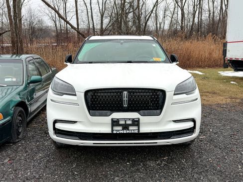 Used 2022 Lincoln Aviator Reserve w/ Equipment Group 201A image 7