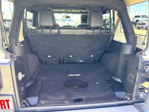 Used 2017 Jeep Wrangler Unlimited Sahara w/ Quick Order Package 24E Chief image 8