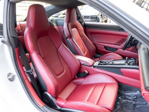 Used 2022 Porsche 911 Carrera GTS RWD image 56