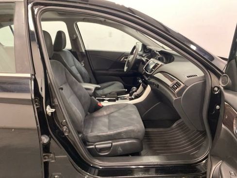 Used 2016 Honda Accord EX image 26