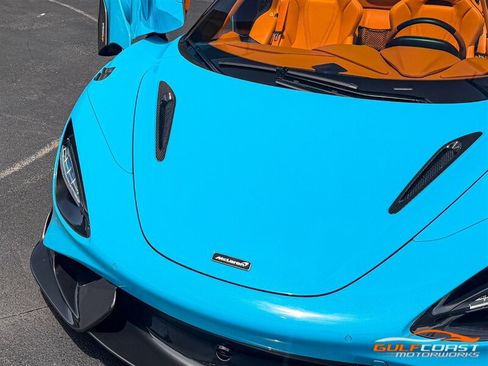 Used 2022 McLaren 765LT RWD image 4