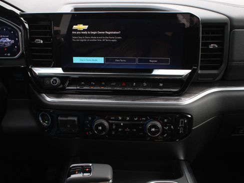 New 2026 Chevrolet Silverado 1500 LTZ w/ LTZ Premium Package AWD/4WD image 12