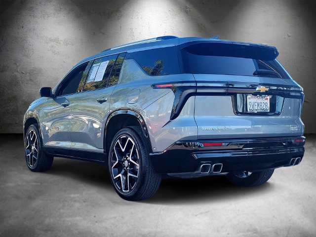 Used 2026 Chevrolet Traverse High Country w/ LPO, Floor Liner Package FWD image 4