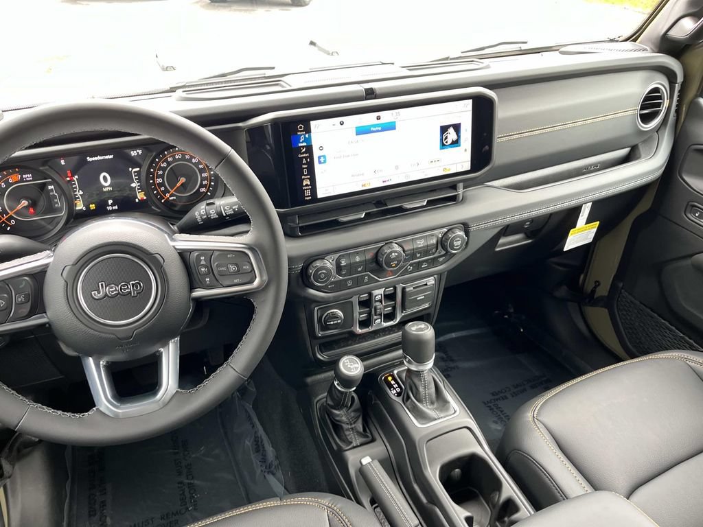 New 2026 Jeep Wrangler Unlimited Sahara AWD/4WD image 13