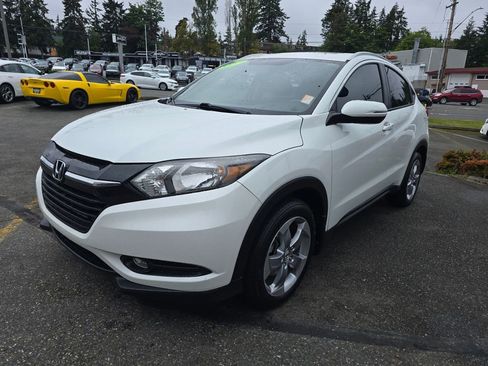 Used 2017 Honda HR-V EX-L image 3