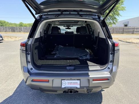 New 2026 Nissan Pathfinder Platinum w/ Cargo Package AWD/4WD image 12