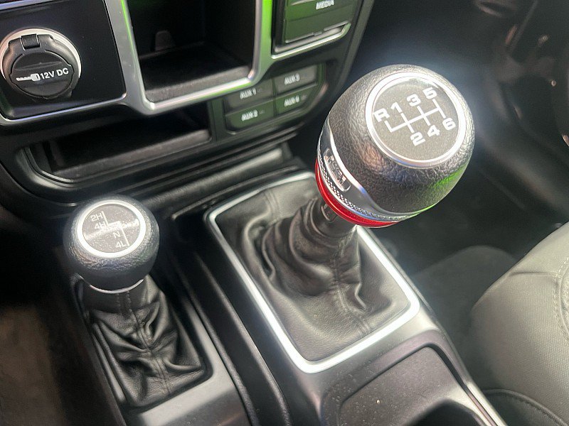 Used 2020 Jeep Wrangler Sport AWD/4WD image 18