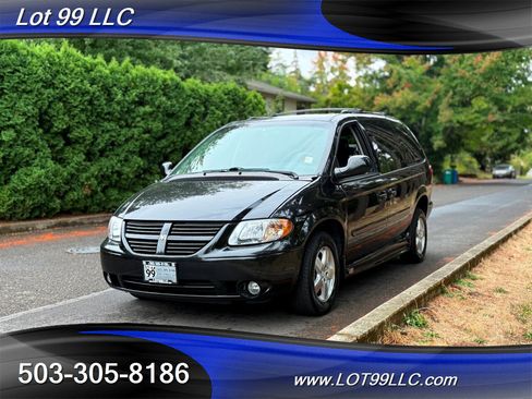 Used 2005 Dodge Grand Caravan SXT image 7