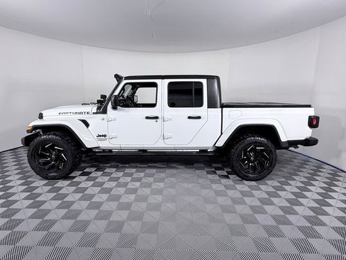Used 2021 Jeep Gladiator Sport image 7