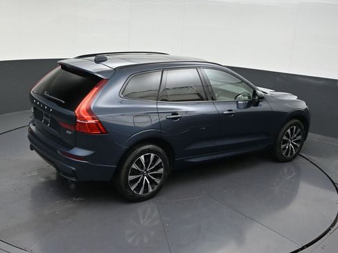 Used 2024 Volvo XC60 B5 Core AWD/4WD image 22