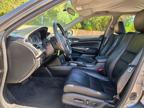 Used 2011 Honda Accord SE image 9