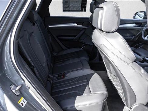 Used 2025 Audi Q5 2.0T Premium image 23