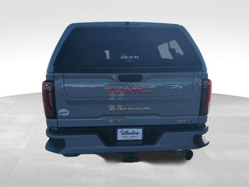 Used 2025 GMC Sierra 2500 AT4 w/ AT4 Premium Plus Package AWD/4WD image 4