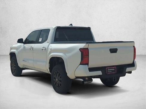 Used 2026 Toyota Tacoma SR5 RWD image 9
