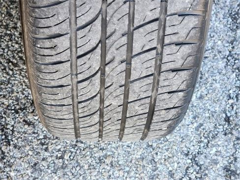 Used 2017 Ford Escape SE w/ SE Leather Comfort Package image 11