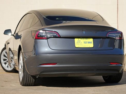 Used 2023 Tesla Model 3 Standard Range RWD image 6