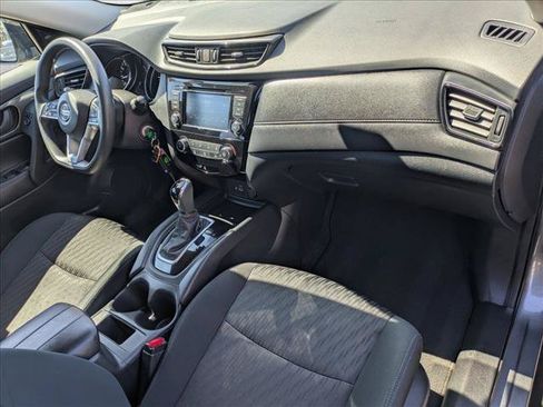 Used 2020 Nissan Rogue S FWD image 20