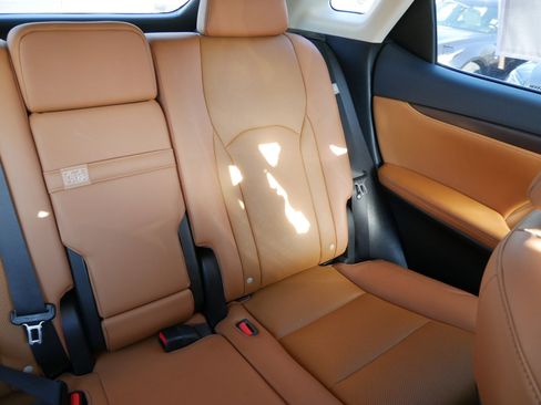 Used 2022 Lexus RX 450h RX 450h image 14