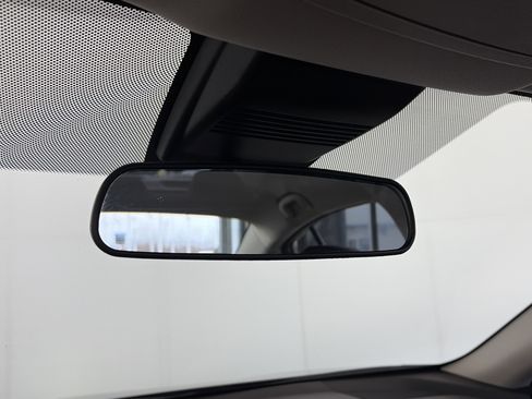 Used 2025 Nissan Altima 2.5 SV image 28