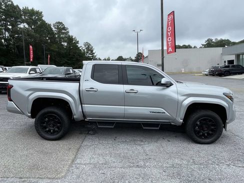 Used 2026 Toyota Tacoma SR5 AWD/4WD image 2