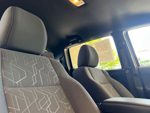 Certified 2018 Toyota Tacoma TRD Sport RWD image 16