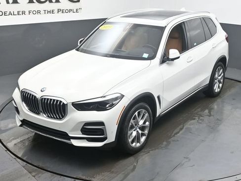 Used 2023 BMW X5 xDrive40i w/ Premium Package image 44