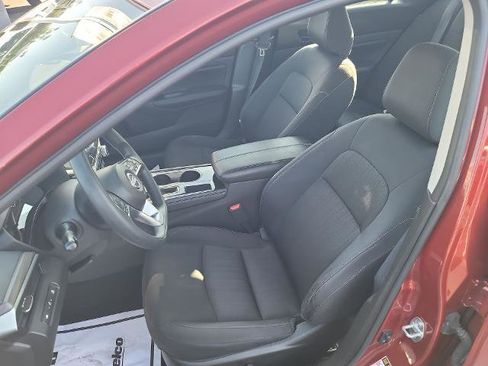 Used 2023 Nissan Altima 2.5 SV image 18