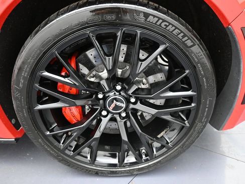Used 2015 Chevrolet Corvette Z06 w/ 3LZ Preferred Equipment Group image 26