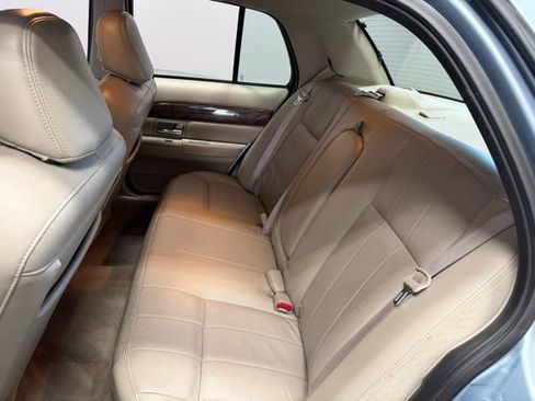 Used 2010 Mercury Grand Marquis LS RWD image 19