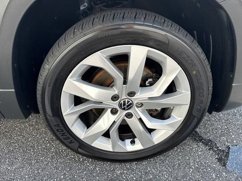Used 2023 Volkswagen Taos S AWD/4WD image 9