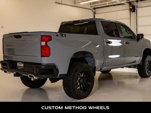 Used 2024 Chevrolet Silverado 1500 LT Trail Boss AWD/4WD image 9