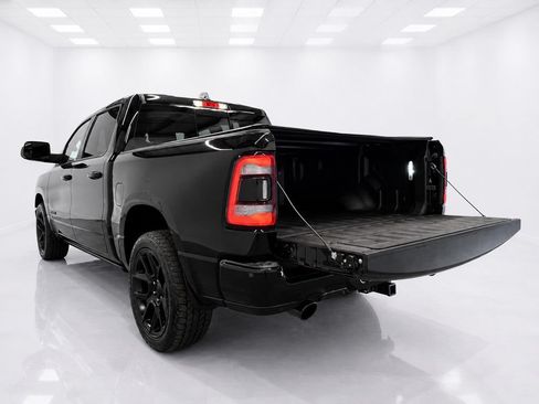 Used 2023 RAM 1500 Laramie AWD/4WD image 17