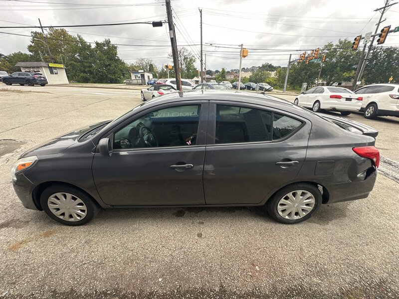 Used 2015 Nissan Versa S Plus FWD image 4