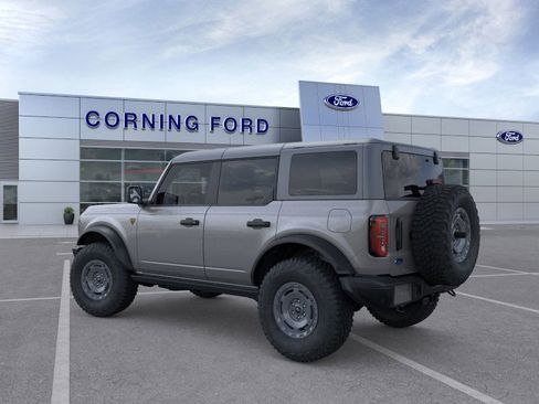 New 2025 Ford Bronco Badlands w/ Sasquatch Package image 4