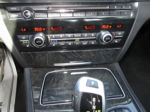 Used 2014 BMW 740Li w/ Executive Package image 53