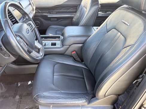 Used 2020 Ford Expedition Platinum image 18