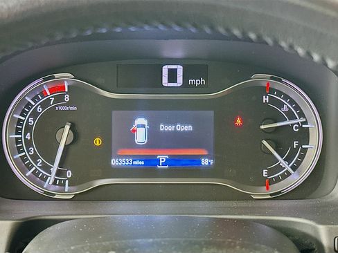 Used 2017 Honda Pilot Touring image 18