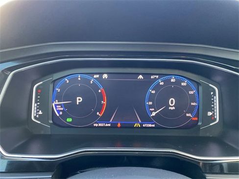 Used 2019 Volkswagen Jetta SEL Premium image 17