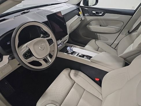 New 2026 Volvo XC60 B5 Ultra w/ Protection Package Premier image 18