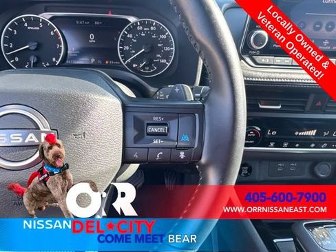 Used 2025 Nissan Rogue SV FWD image 20