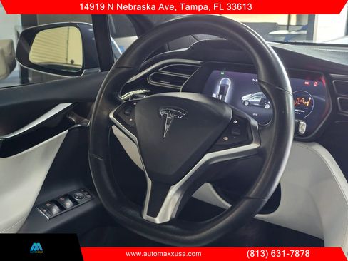 Used 2017 Tesla Model X 75D image 19
