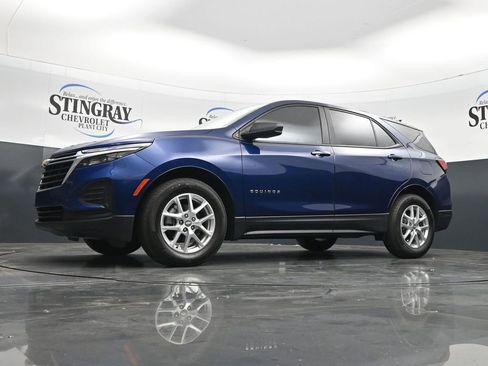Used 2022 Chevrolet Equinox LS FWD image 28