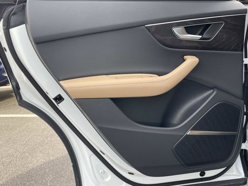 New 2026 Audi Q8 Prestige image 11